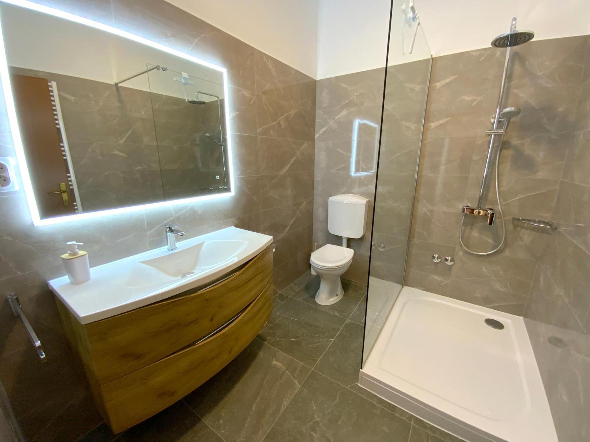 Olive House Apartment Simuni Luaran gambar