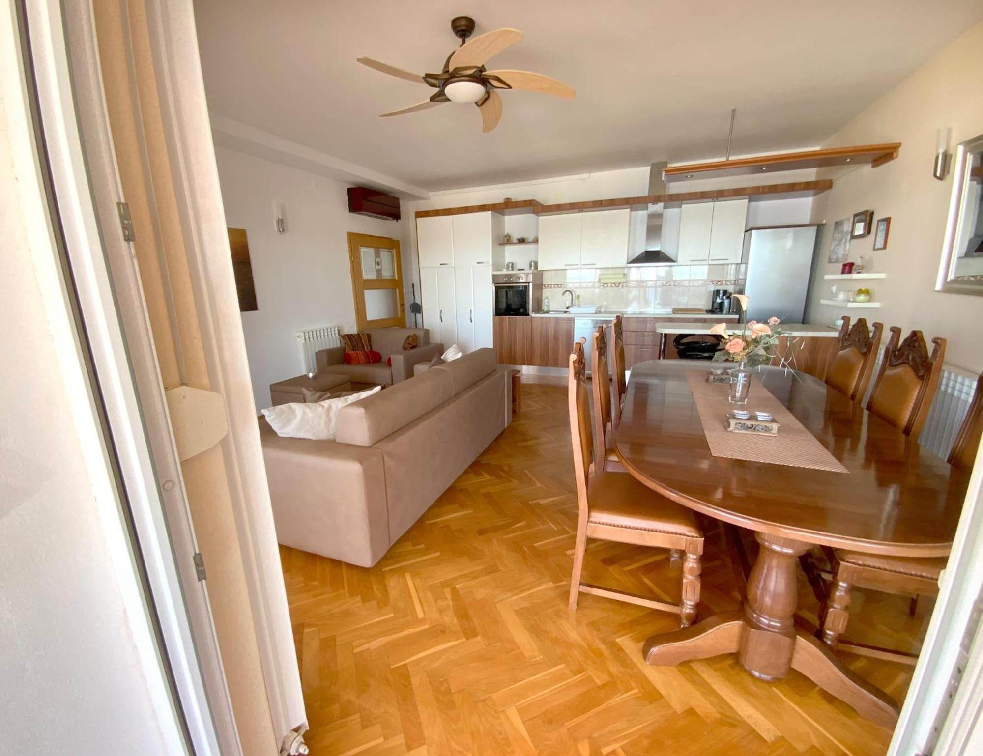 Olive House Apartment Simuni Luaran gambar