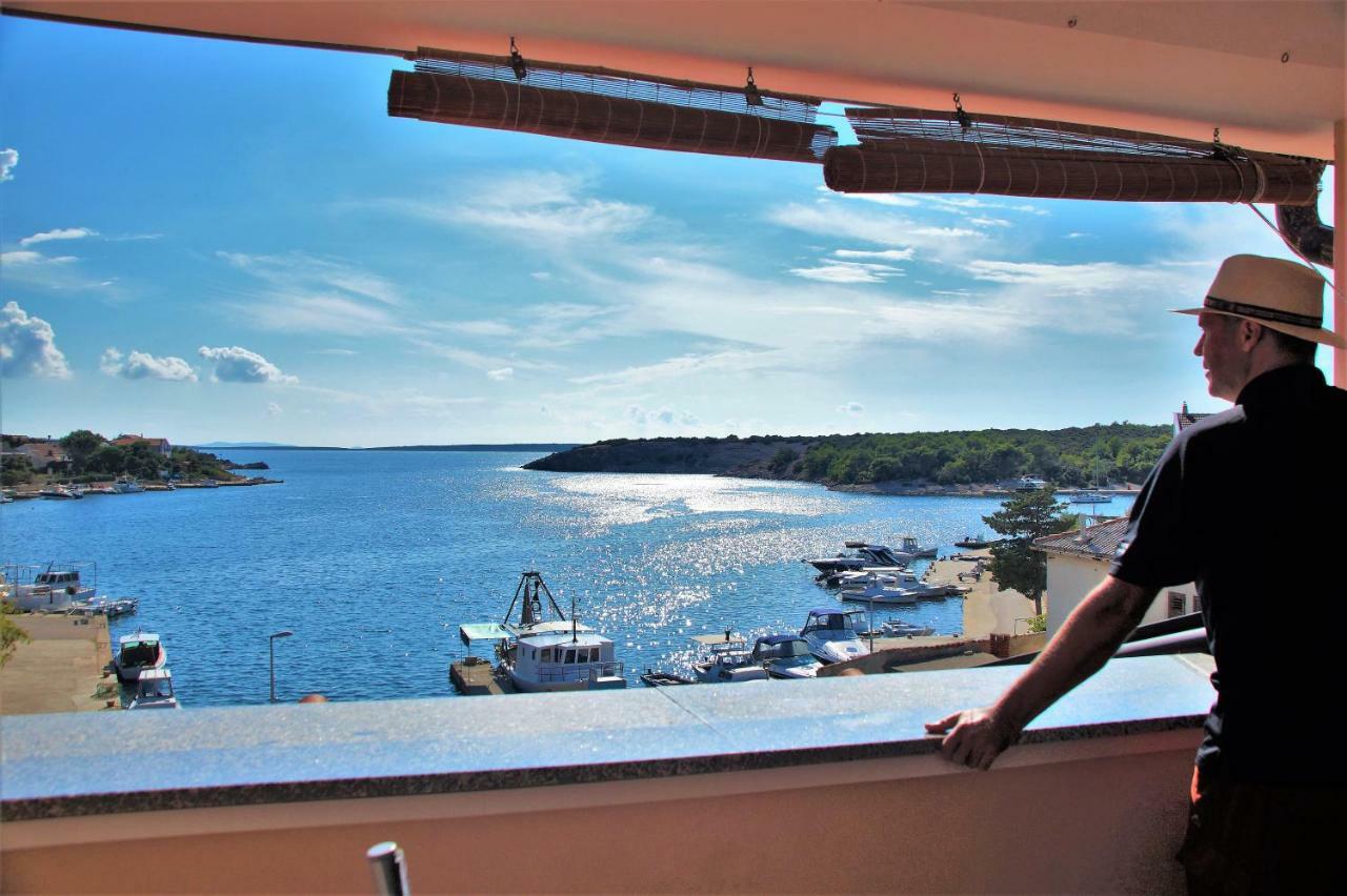 Olive House Apartment Simuni Luaran gambar